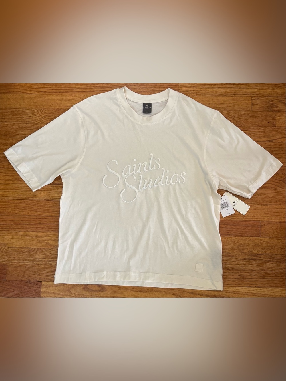 Saints Studios T Shirt Mens Large Cream Embroidered Logo Tee Casualwear New